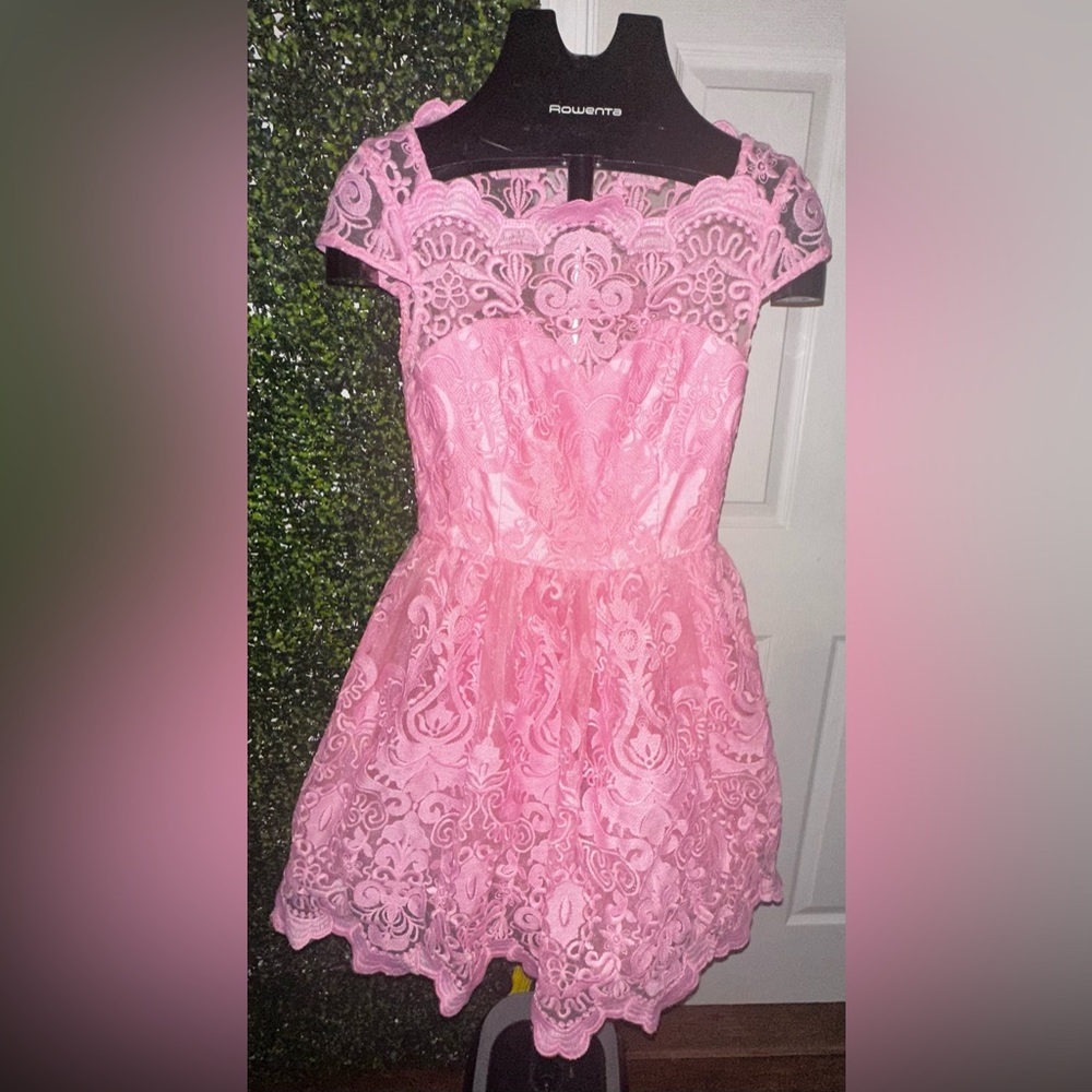Chi Chi London pink lace dress Size Petite UK 10 US 6
